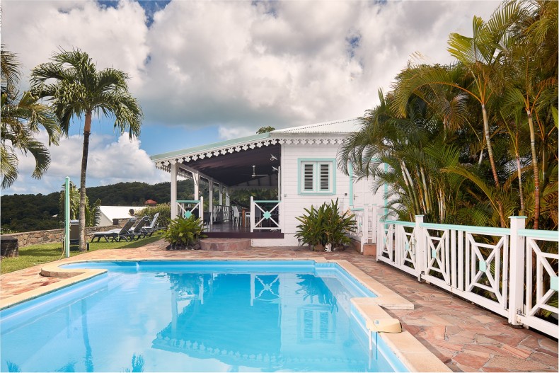 La villa en haut de la colline - quartier très calme